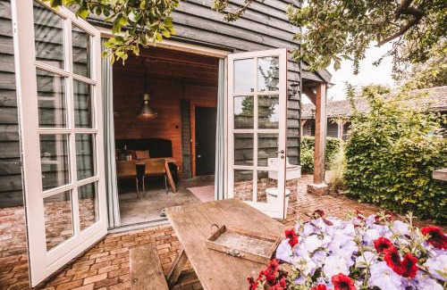 Sprang-Capelle Ski Chalet | CRASH'NSTAY - The Silo Bungalow