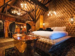 Stadhampton Hotel | Crazy Bear Stadhampton