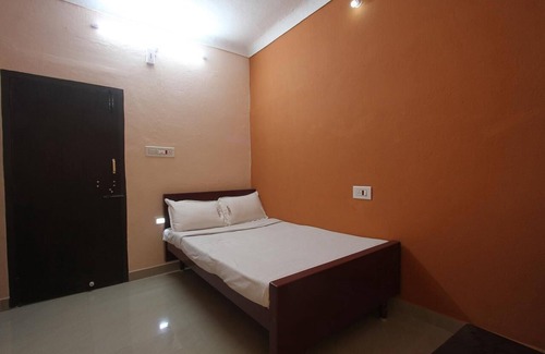 Thanjavur House | Crazy Homes Stay with Classic Rooms@Thanjavur