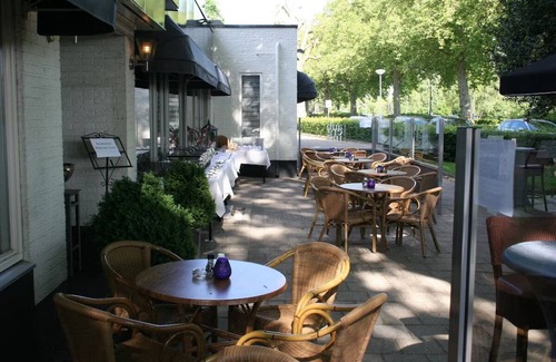 Waalwijk House | Create Memories in Nature: Luxurious Stay near Efteling Park