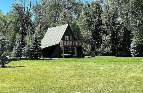 Carmen Cabin | Creekside Cabin Near Salmon Idaho and the Salmon River