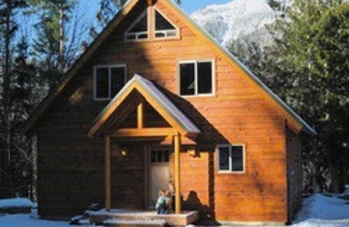 Packwood Cabin | Creekside Cabin