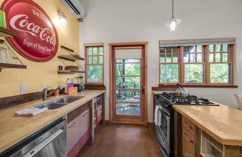 Moab House | Creekside Guest Cottage - 61 E 200- 1 Bed