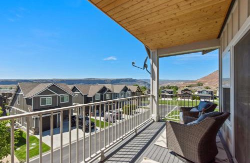 Quincy House | Crescent Bay Condo 207 - Meredith Lodging