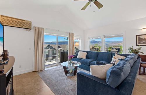 Quincy House | Crescent Bay Condo 207 - Meredith Lodging