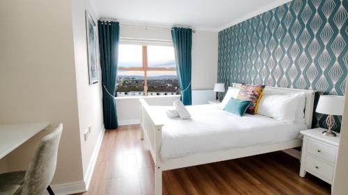 Claddagh Apartment | Cresent Townhouse