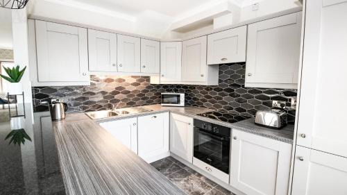 Claddagh Apartment | Cresent Townhouse