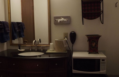 Williamsburg Hotel | Crest Country Inn