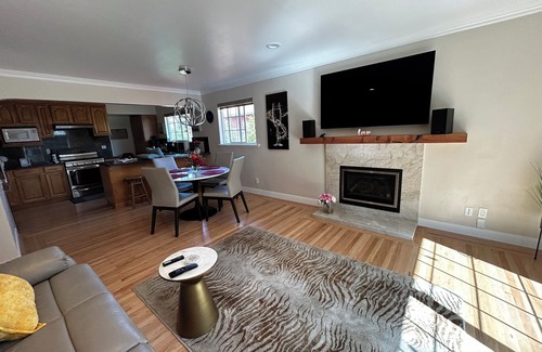 San Leandro House | Crest retreat home
