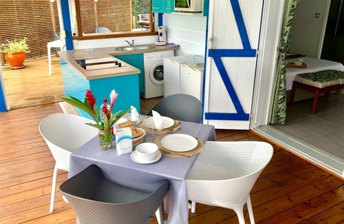 Sainte-Anne Cottage | Creve Coeur Bungalow