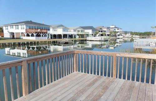 North Myrtle Beach House | Cricket Cottage- Appox 528 Feet to the Beach