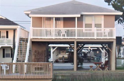 North Myrtle Beach House | Cricket Cottage- Appox 528 Feet to the Beach