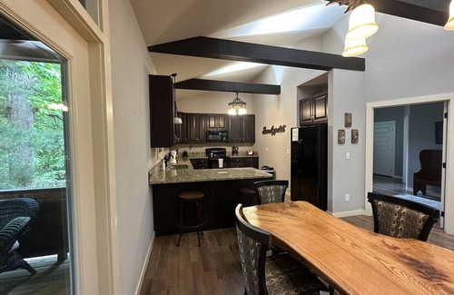 Candler Cottage | Cricket Cottage