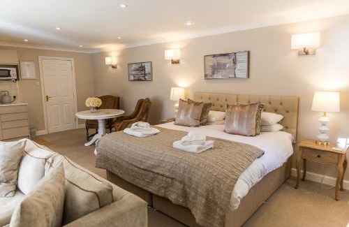 Salisbury House | Cricket Field House