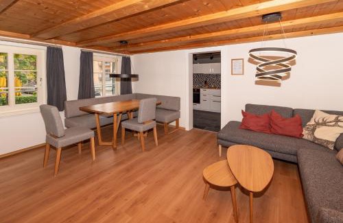 Dornbirn Apartment | Crimson Cottage Apartments