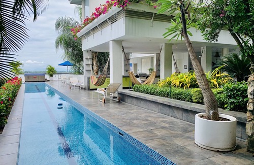 Guayaquil Apartment | Cristal Roof Top Apartment