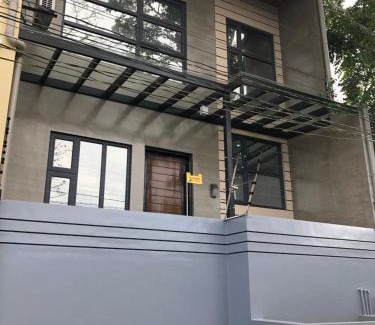 Tagaytay Resort | Cristinas Holiday home