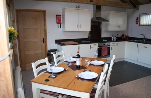 Crockerton Ski Chalet | Crockerton Lodge - Village Holiday Let close to Longleat House & Safari Park