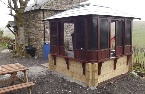 Alston Cottage | Crofters Cottage Cosy,Romantic with 24/7 private hottub sole use,Farm holiday