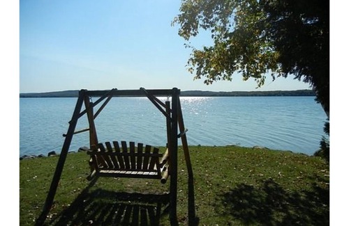 Oden Cottage | Crooked Lake Cottage with sandy swimming beach