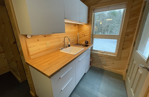 Waterbury Apartment | Crossett Hill Lodge: Sugarhouse
