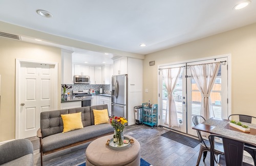 North Central House | Crown City Cottage