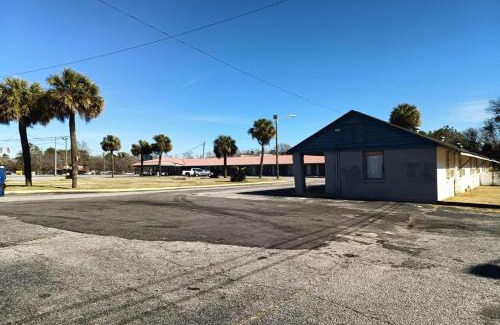 Orangeburg Hotel | Crown Inn by OYO Orangeburg Hwy 301