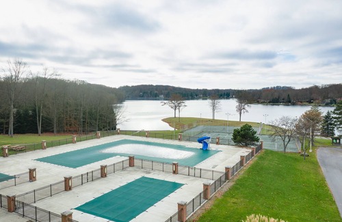 Treasure Lake Resort | Crown Resorts at Silverwoods