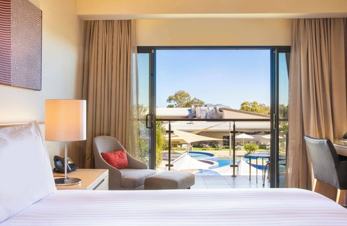 Desert Springs Hotel | Crowne Plaza Alice Springs Lasseters by IHG