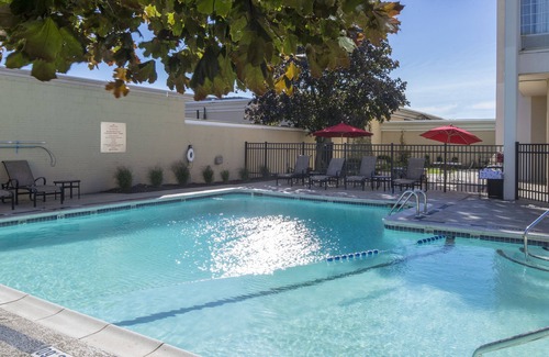 Bethel Park Hotel | Crowne Plaza Suites Pittsburgh South, an IHG Hotel