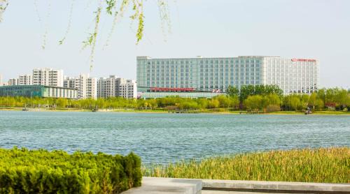Dongli Hotel | Crowne Plaza Tianjin Binhai by IHG