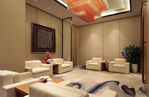 Cuiping District Hotel | Crowne Plaza Yibin by IHG