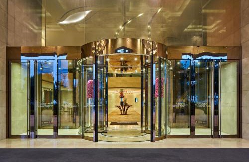 Jingkou District Hotel | Crowne Plaza Zhenjiang by IHG