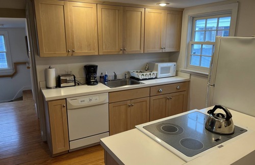 New Bedford Apartment | Crows Nest. Downtown New Bedford Historic District. HARBOR VIEWS!