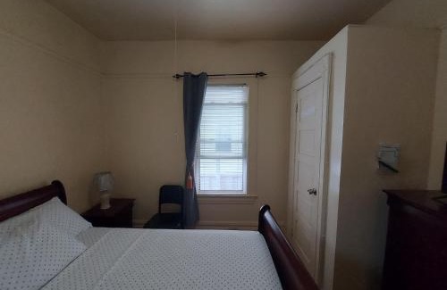 Flatbush House | Crsytal Chateau Room Rental