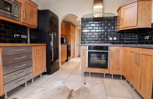 Bridge Cottage | CRUD YR AWEL, pet friendly, character holiday cottage in Bridge, Kent
