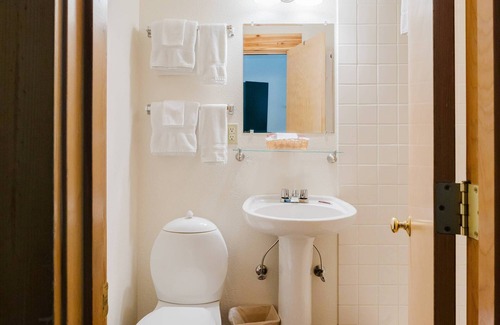 Enumclaw Hotel | Crystal Mountain Hotels