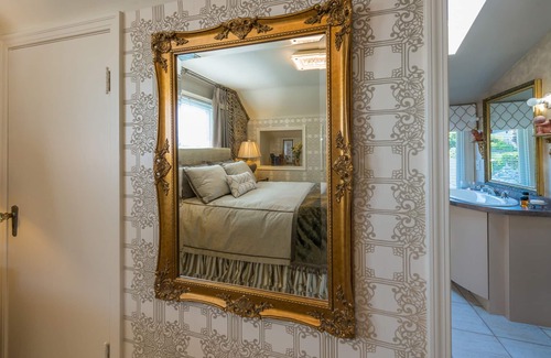 Upper Lonsdale Bed & Breakfast | Crystal's View Bed & Breakfast