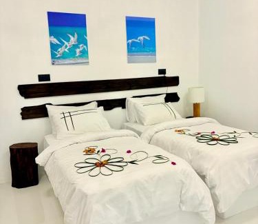 Milandhoo Bed & Breakfast | Crystal sea inn