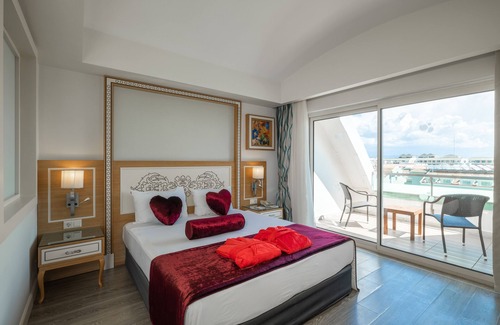 Bogazkent Resort | Crystal Waterworld Resort & Spa - All Inclusive