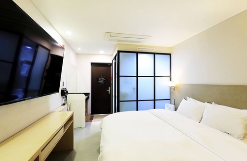 Eungam-dong Hotel | CS Avenue Hotel