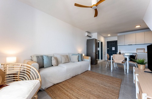 Sitio de Calahonda Apartment | CS261 Doña Lola Renata - Stunning 2 bedroom frontline beach apartment, Calahonda, Mijas Costa