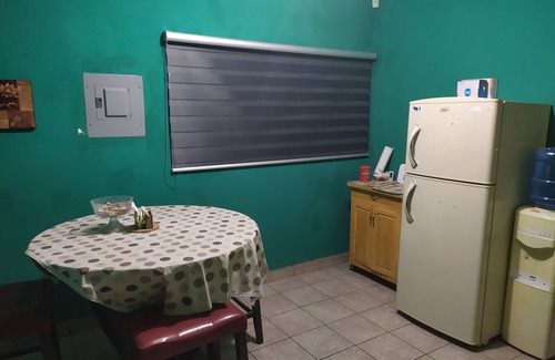 Mexicali House | Cuarto Comodo Centrico