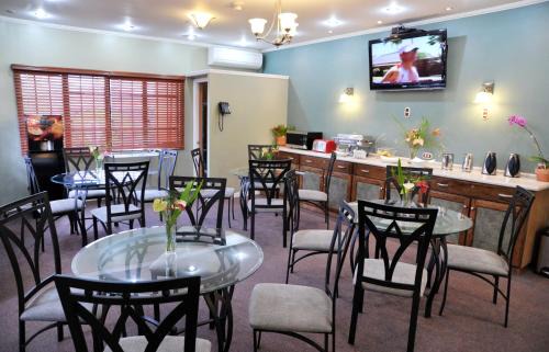 Saint James Hotel | Culture Crossroads Inn