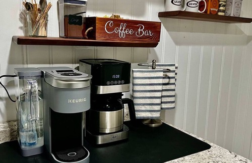 Culver Apartment | Culver Super Suite - Sleeps 5