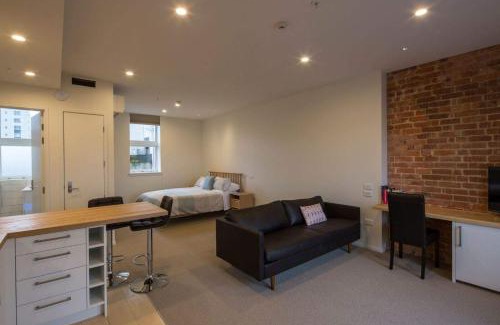 Dunedin City Centre Apartment | Cumberland Street deluxe apartment No2