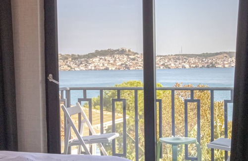 Mithatpasa Hotel | Cunda Pier Otel
