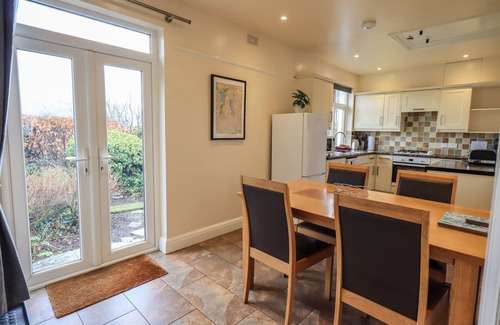 Hawkshead Cottage | CURLEW COTTAGE AT HAWKSHEAD, pet friendly, with a garden in Hawkshead