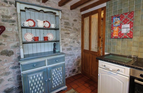 Bromlow Cottage | CURLEW COTTAGE, pet friendly, with a garden in Hope, Shropshire