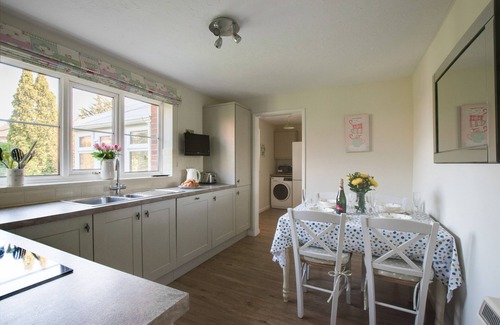 Langham House | Curlew Cottage - Two Bedroom House, Sleeps 4